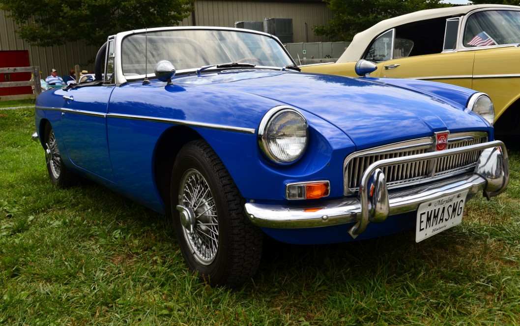 1967 MG Roadster in Electric Blue 1967 MG Roadster in Electric Blue