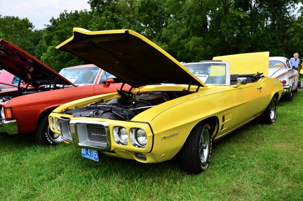 1969 Pontiac Firebird Convertible in Yellow