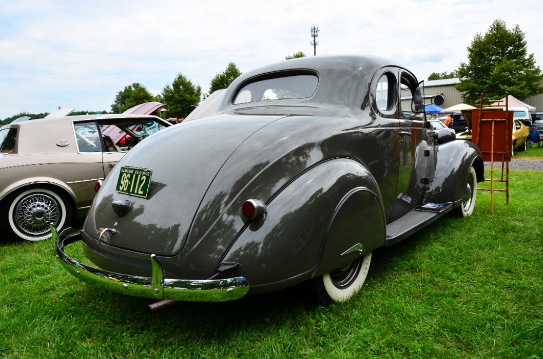Rear Profile of the 1938 Plymouth P6