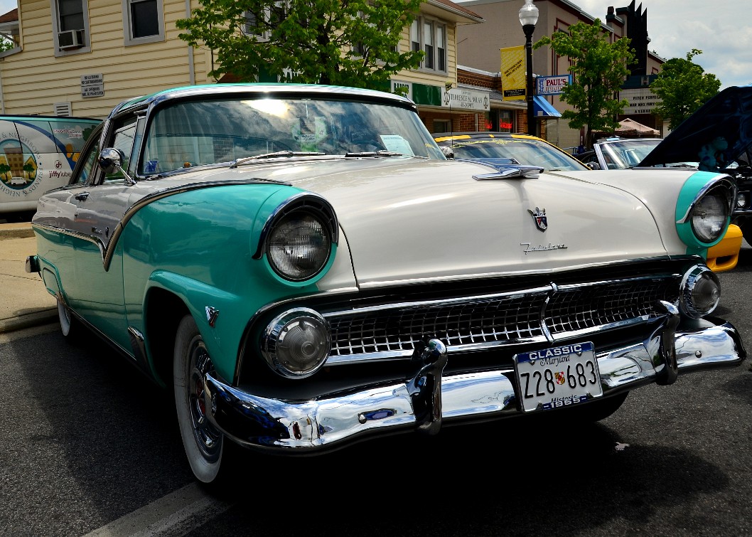 Cool Colored 1955 Ford Crown Victoria Cool Colored 1955 Ford Crown Victoria