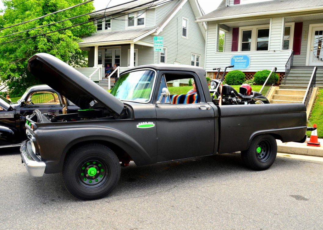 Matte Black 1965 Ford F-100 Pickup Matte Black 1965 Ford F-100 Pickup