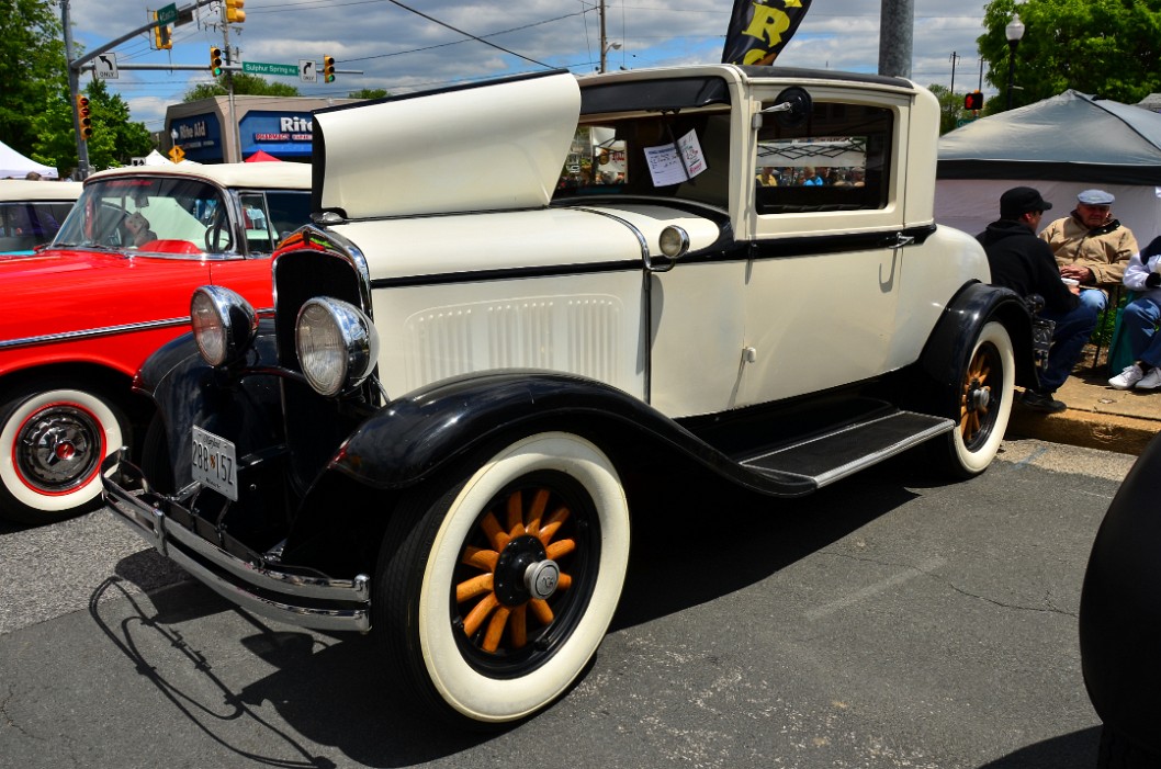 1929 3 Window Coupe in White With Black Trim