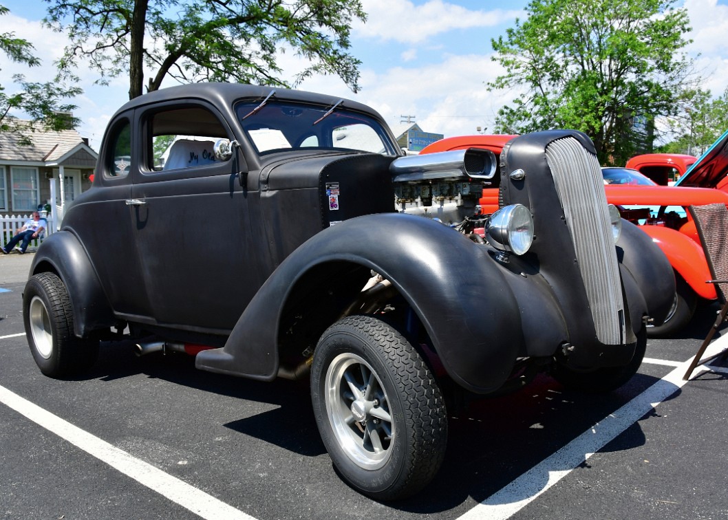 1935 Plymouth Gasser With a Ford Engine