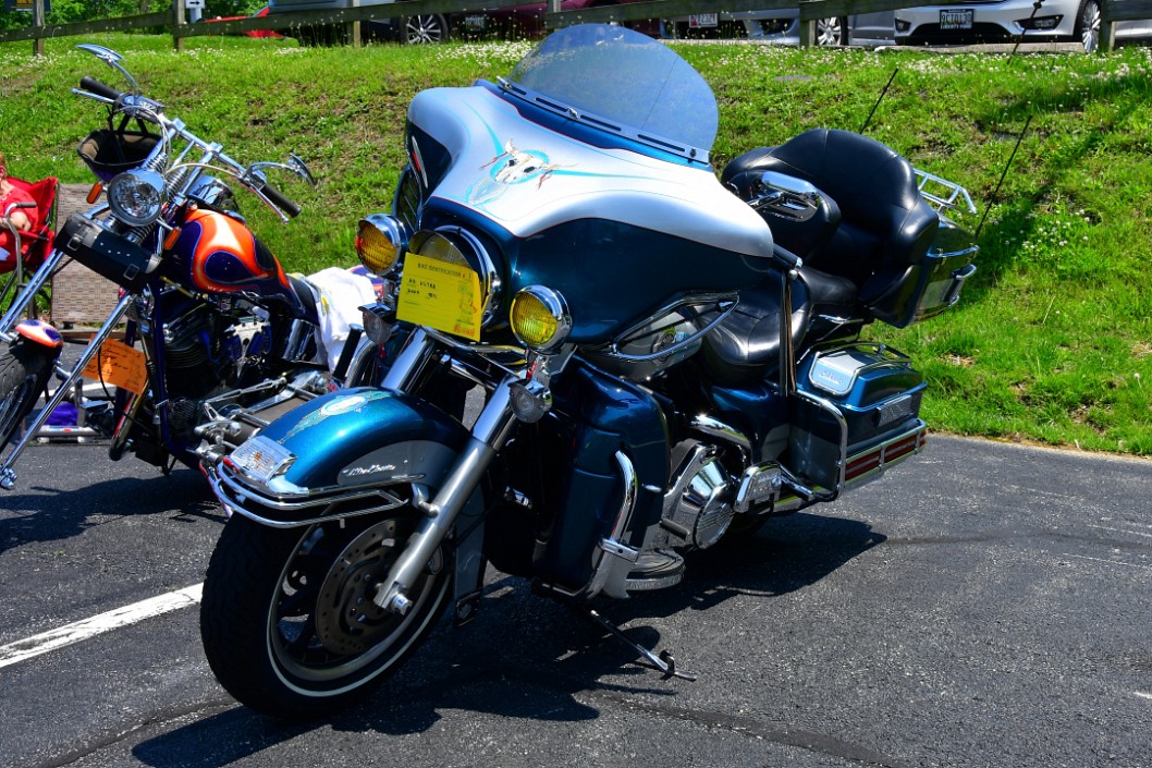 2004 Harley Davidson Ultra in Blue