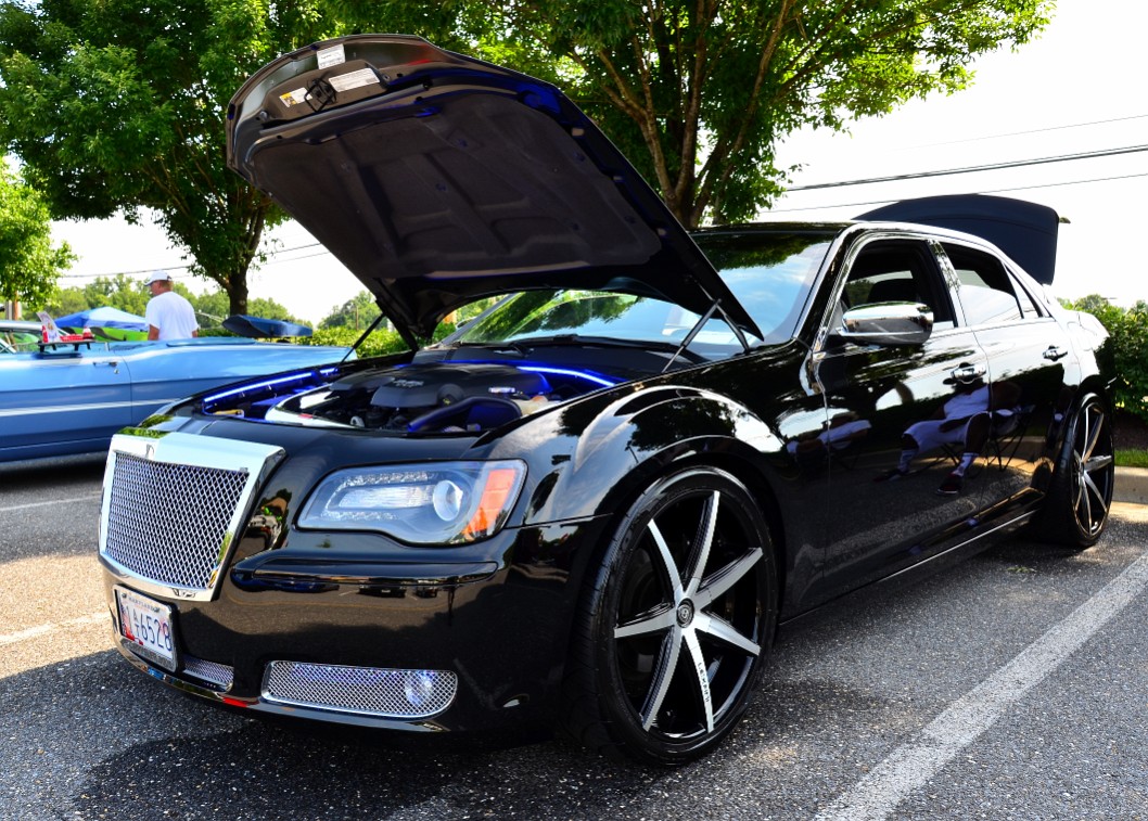 2012 Chrysler 300 in Black 2012 Chrysler 300 in Black