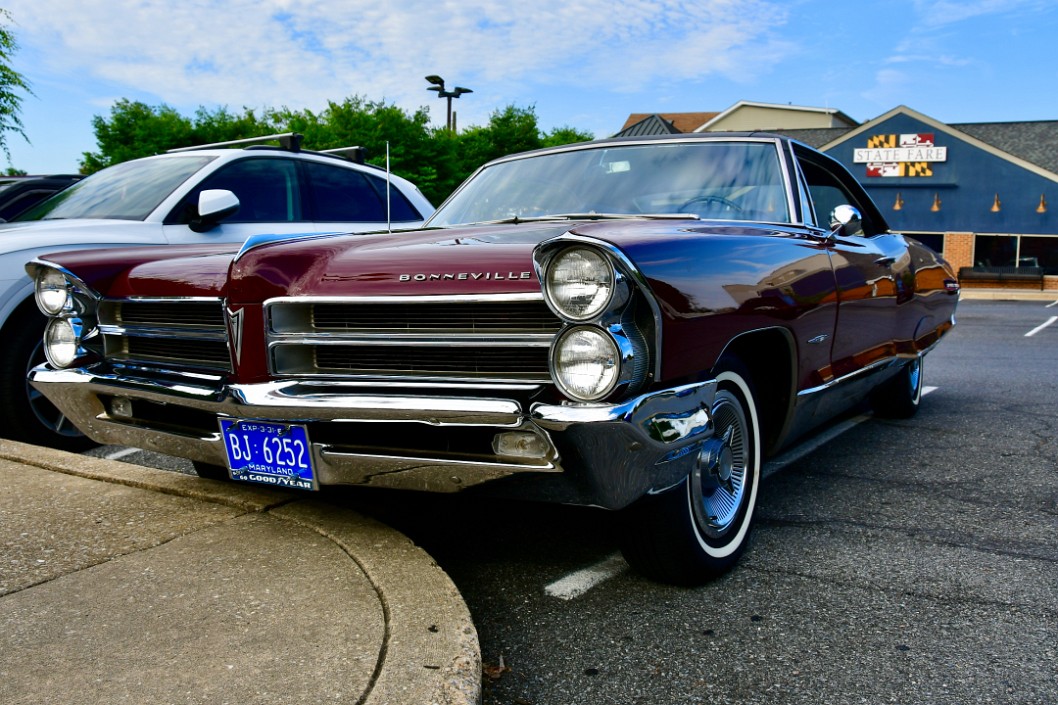 Classive Bonneville Front Profile