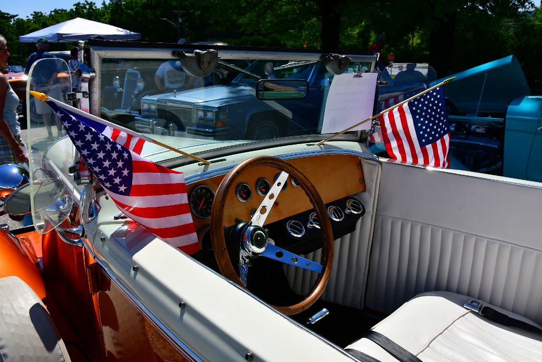 Flags in the Dash