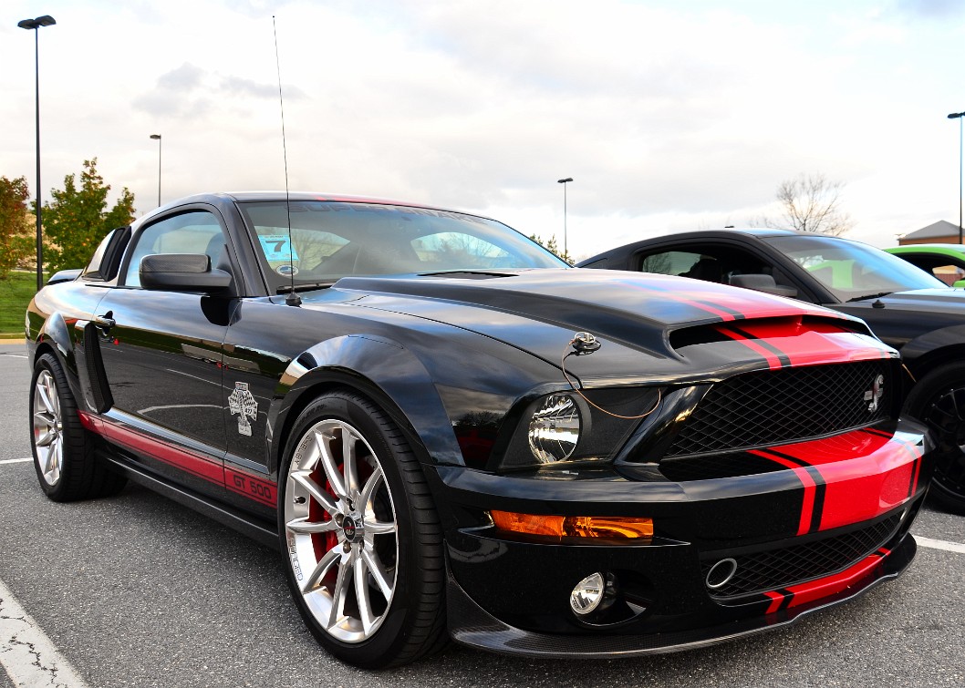 Ford Mustang Shelby GT500 With Bold Red Stripe Ford Mustang Shelby GT500 With Bold Red Stripe