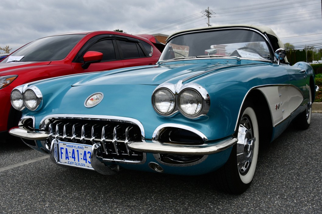 1959 Chevy Corvette in Sky Blue and White