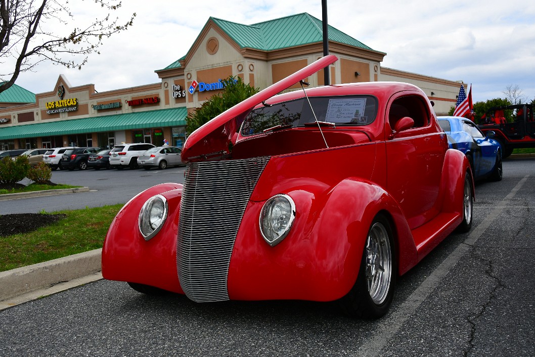 1937 Ford Coupe in Red