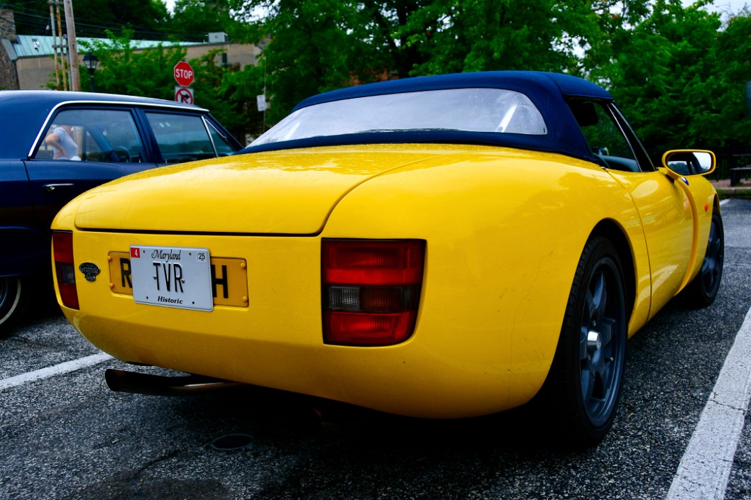 Curved TVR Rear