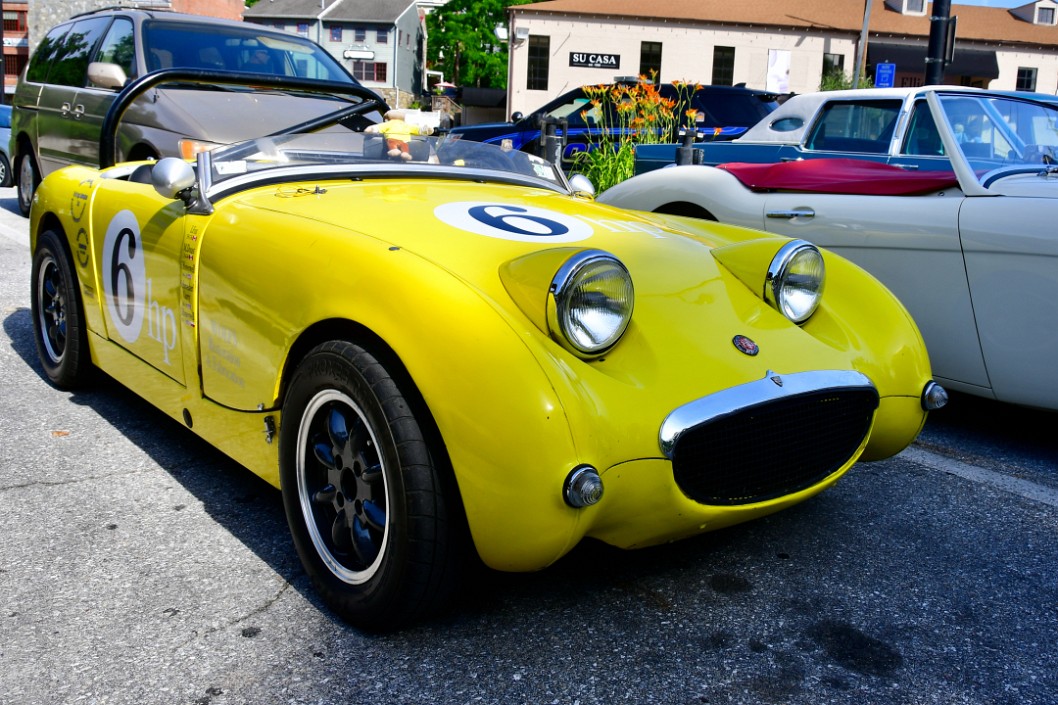 Austin-Healey Bug Eyed Sprite in Bright Yellow