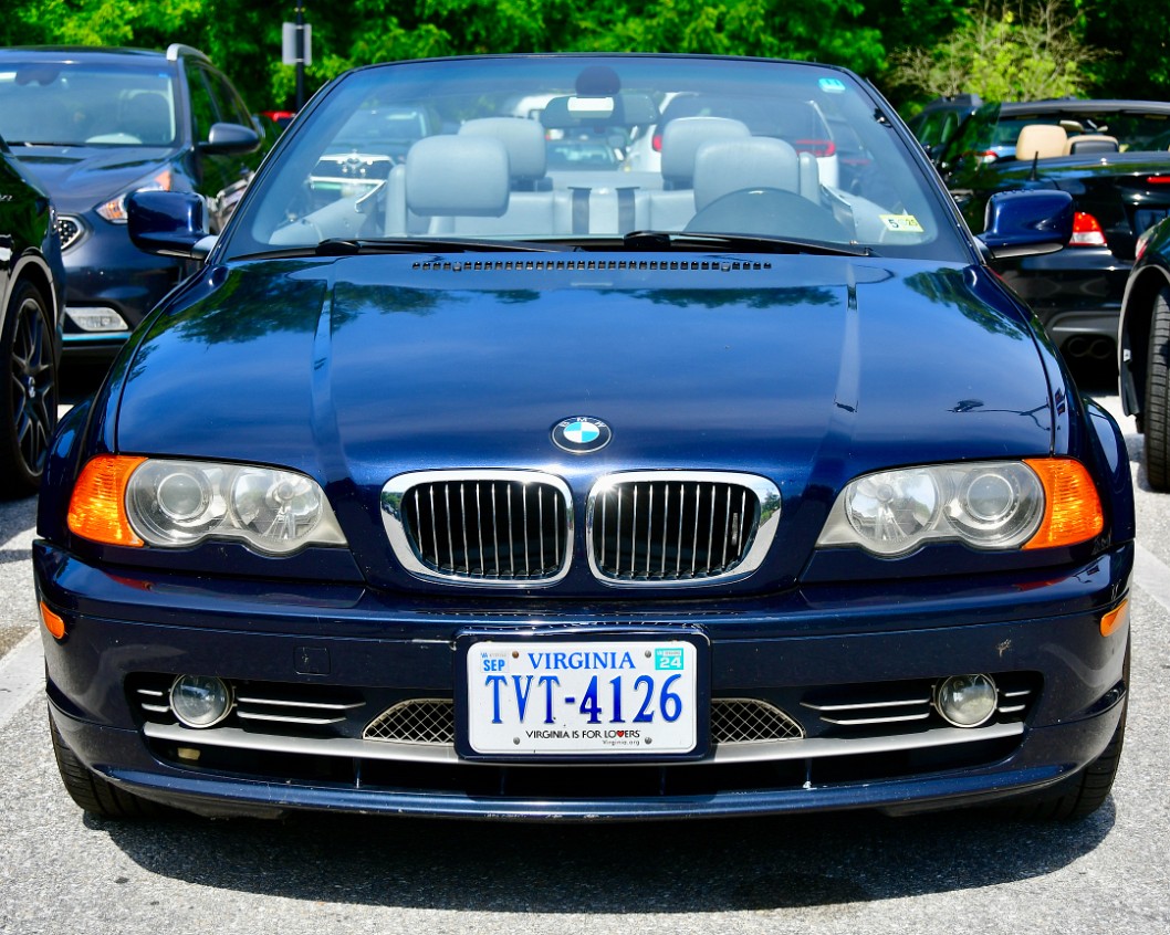 BMW 330Ci Convertible Head-On