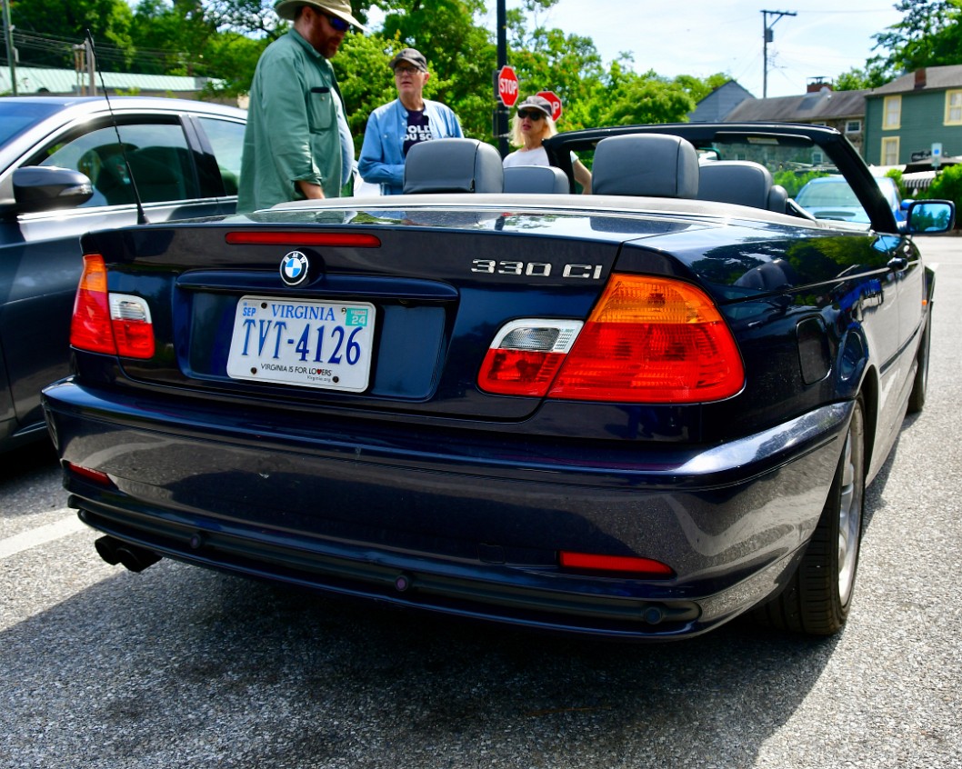 Rear Profile of the 330Ci