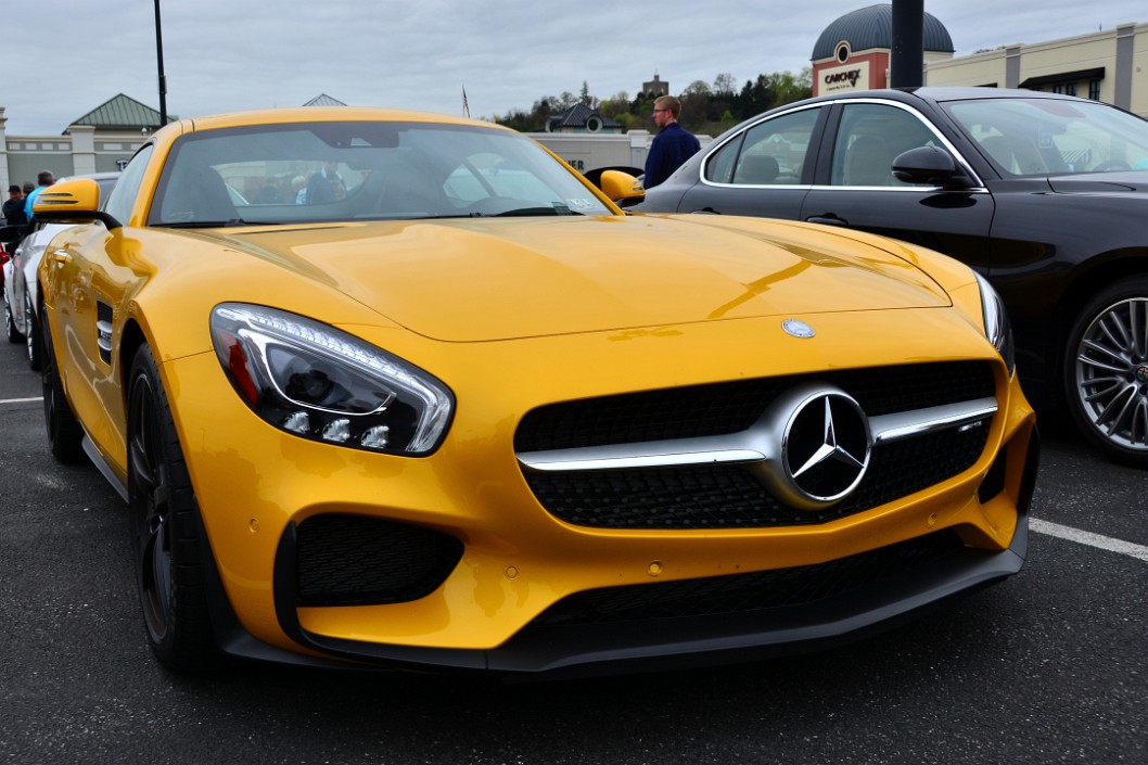 Mercedes-AMG GT S in Solarbeam Yellow Mercedes-AMG GT S in Solarbeam Yellow