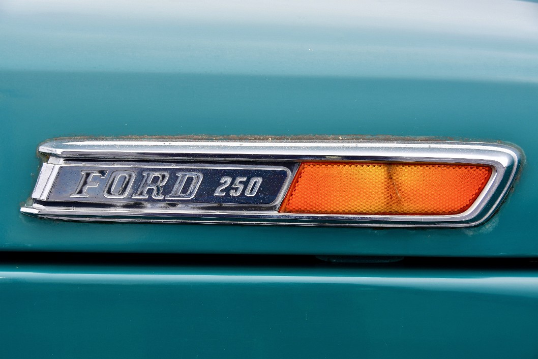 Ford 250 Badge