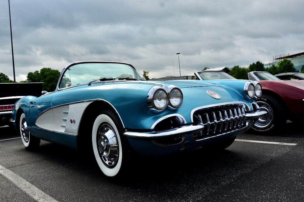 Clean and Classic Corvette Convertible in Blue and White