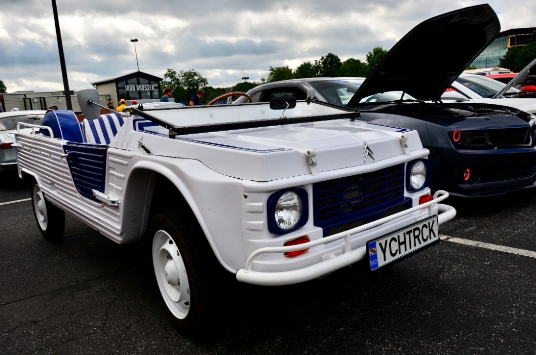 Citroën Méhari in White and Blue