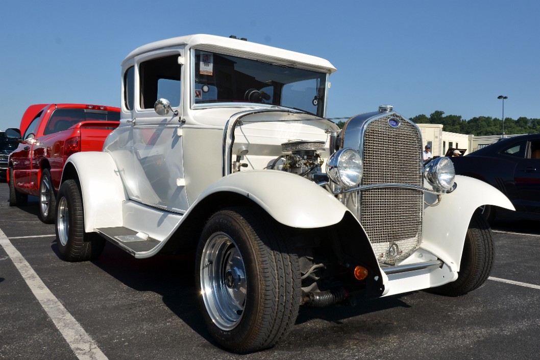 Classic White Ford Classic White Ford