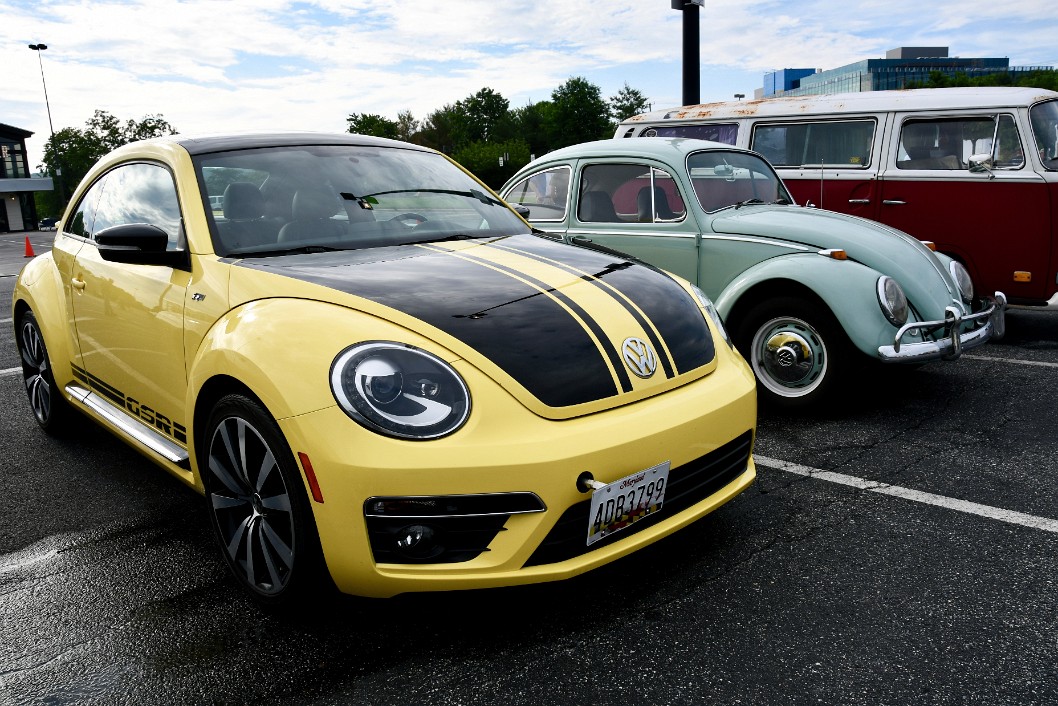 Modern VW Beetle GSR in Black and Yellow