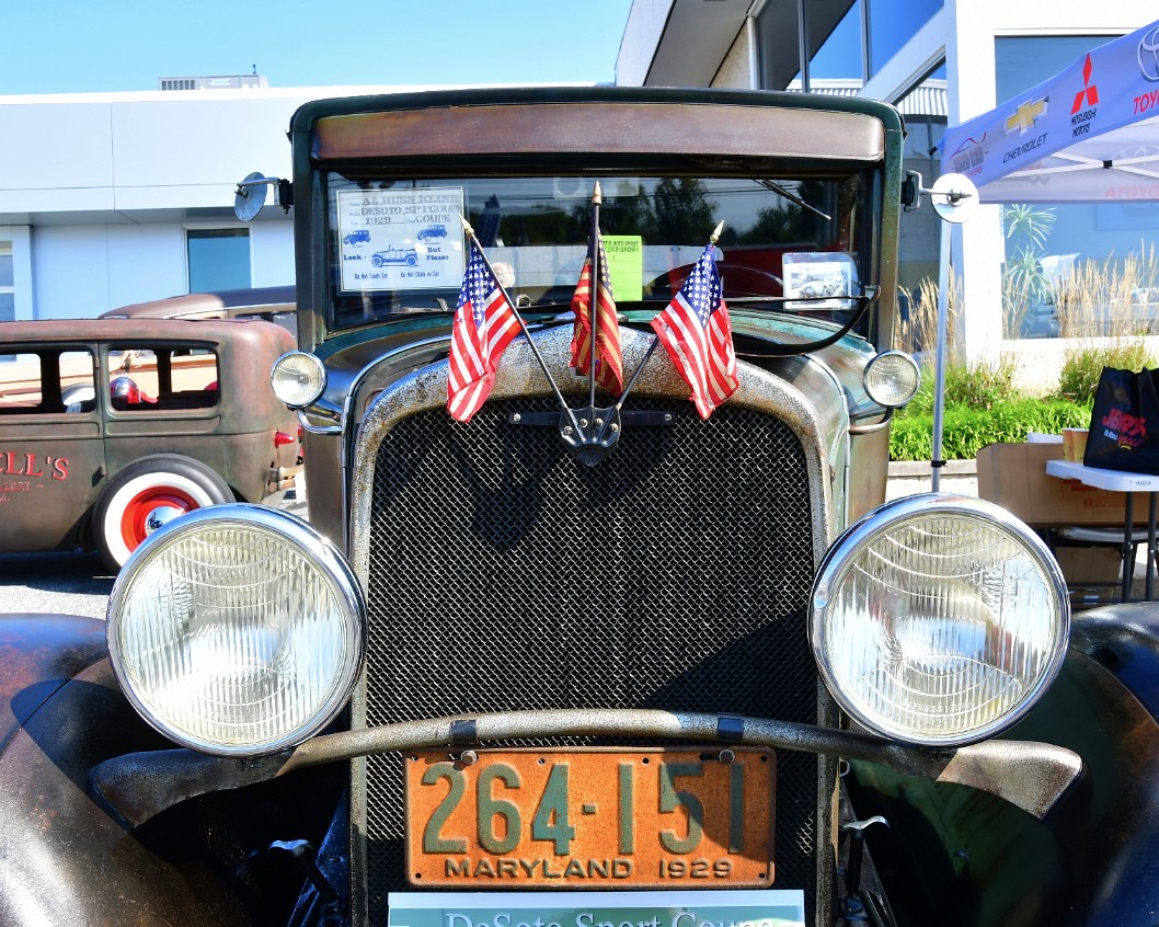 Head On View of the 1929 DeSoto Sport Coupe