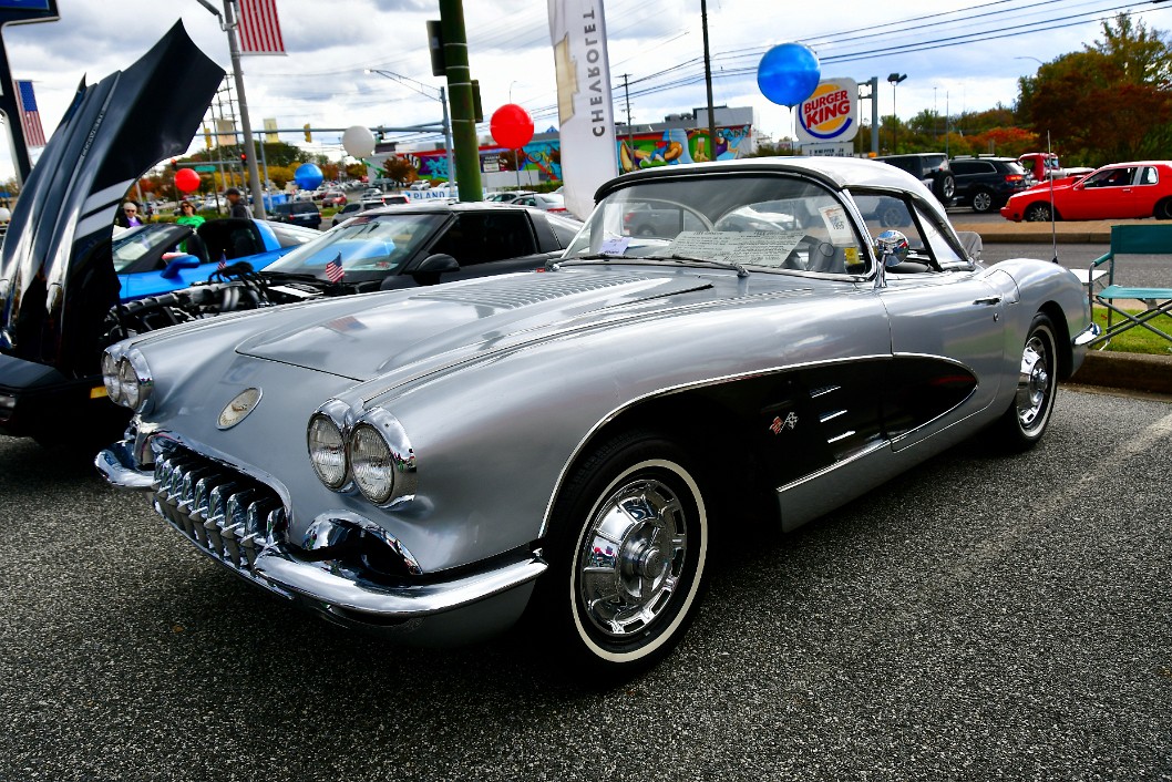 1959 Chevy Corvette Looking Classic