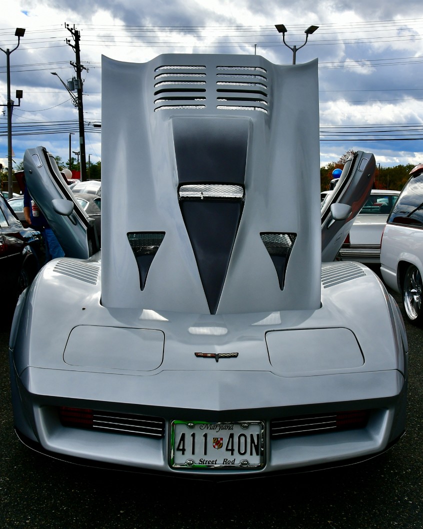 1981 Corvette in Silver-Grey