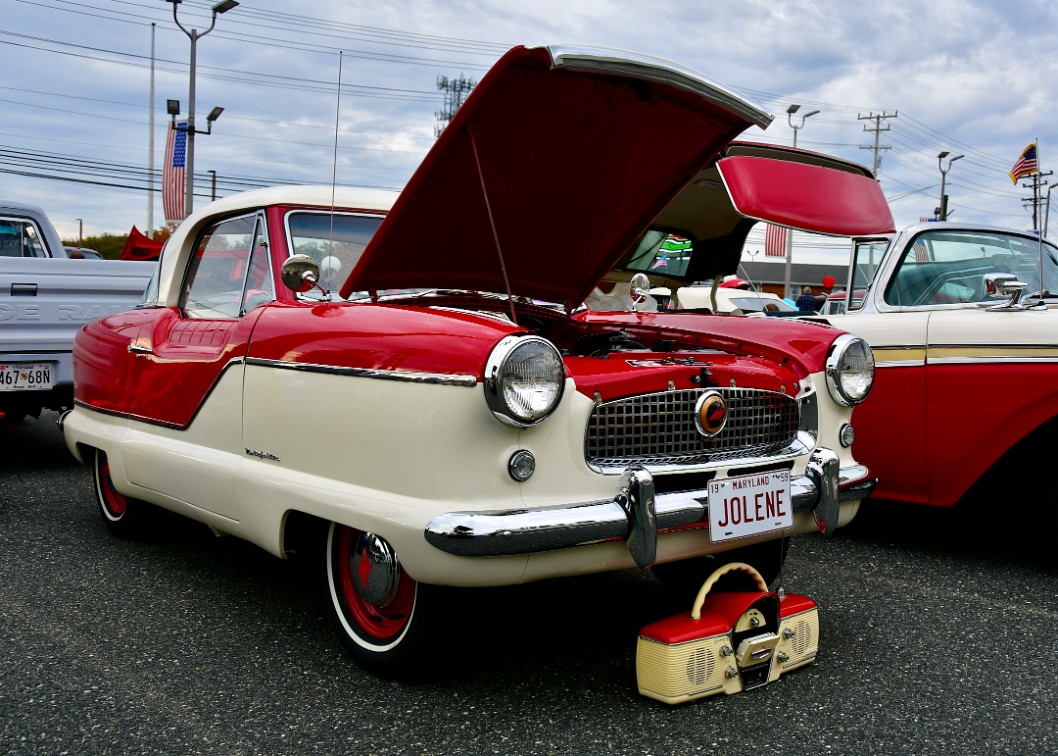 Cute 1959 Nash Metropolitan in Red and White