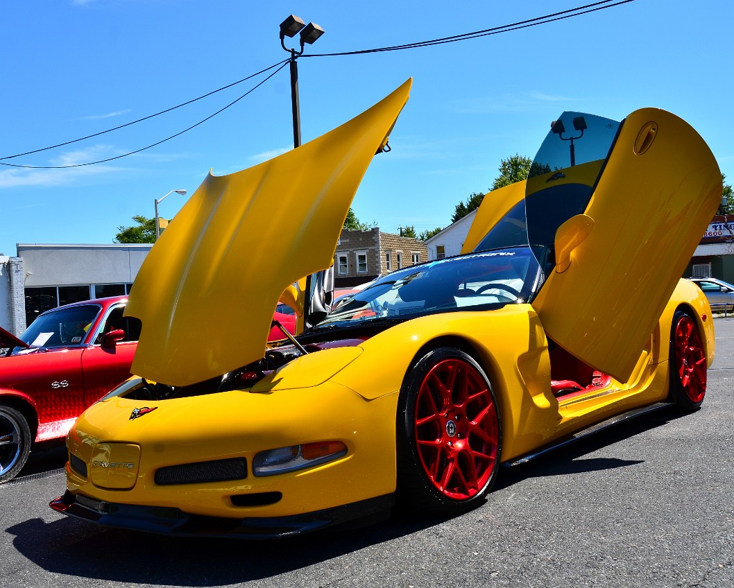 2000 Chevy Corvette C5 in Brilliant Yellow and Red 2000 Chevy Corvette C5 in Brilliant Yellow and Red