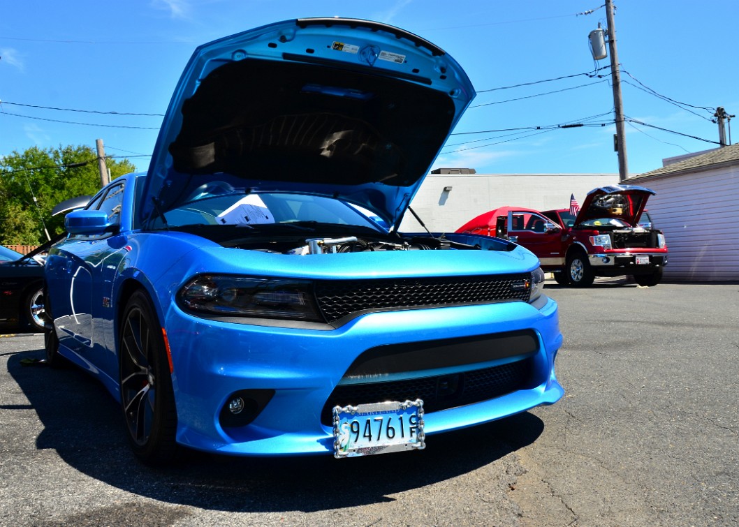 Hood Up on a Blue Dodge Charger RT Scat Pack Hood Up on a Blue Dodge Charger RT Scat Pack