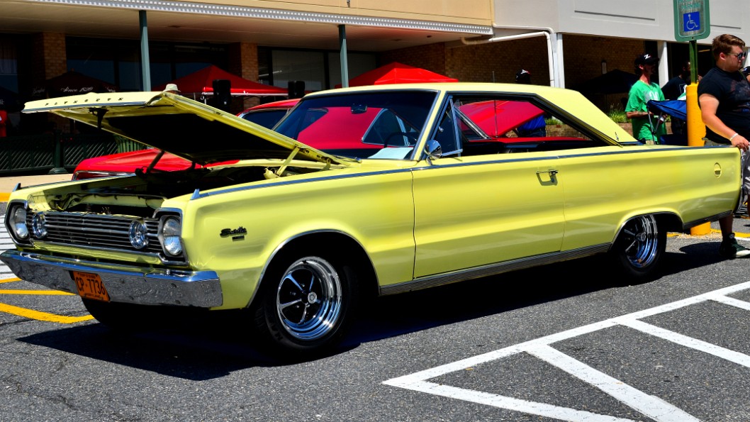 1966 Plymouth Satellite in Yellow 1966 Plymouth Satellite in Yellow