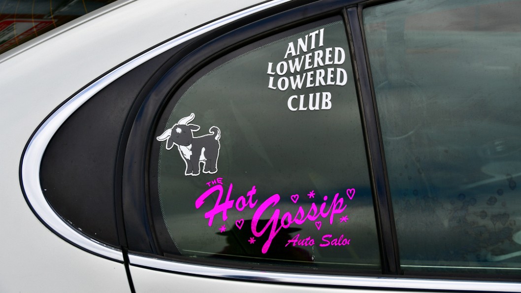 The Hot Gossip Auto Salon