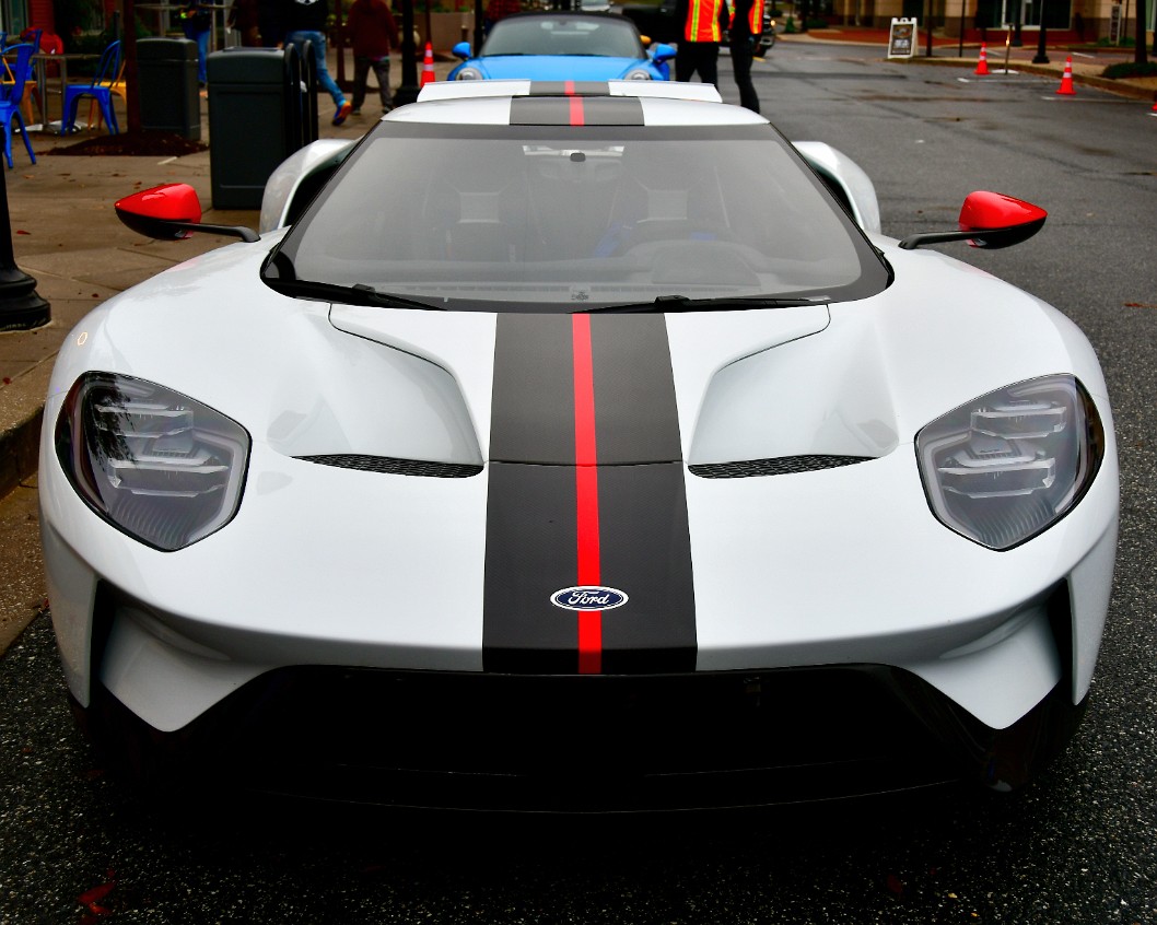 Head-On View of the Latest Ford GT
