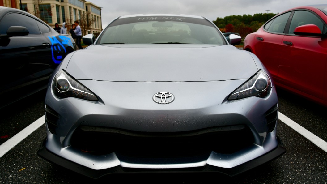 Head-On View of a Toyota 86