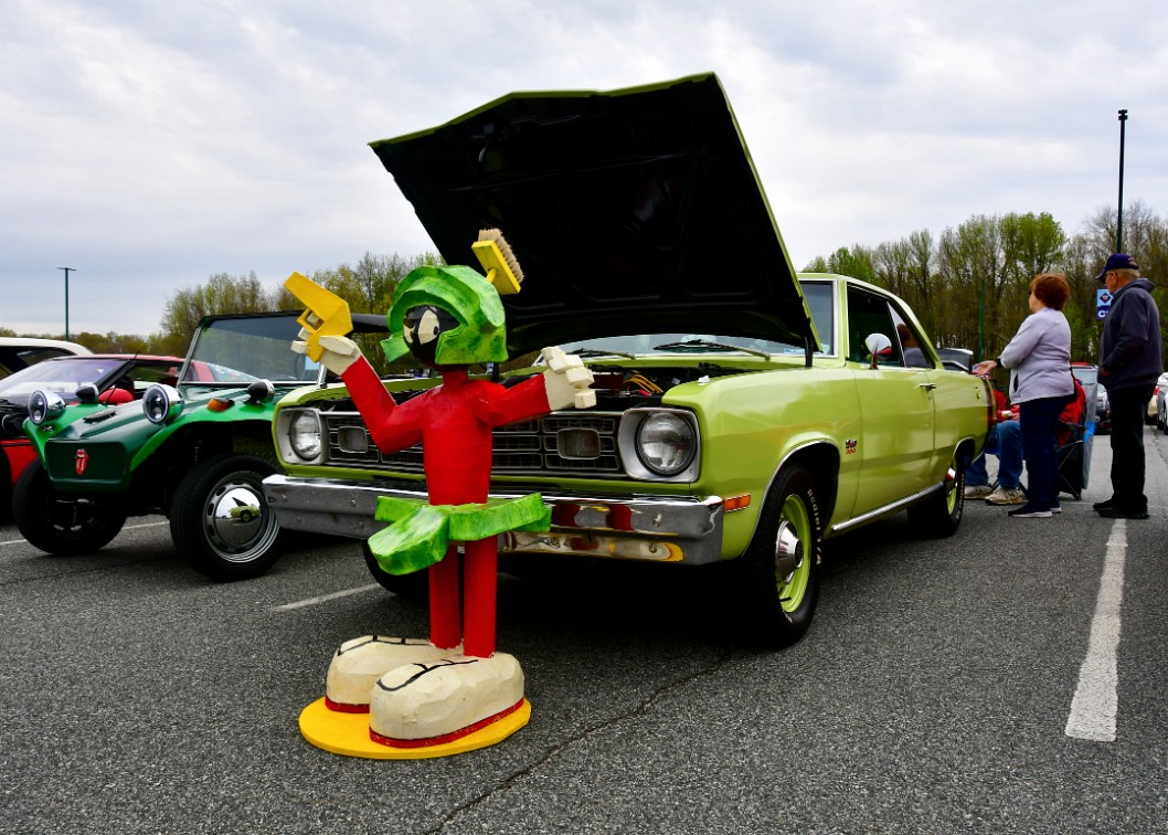 Marvin the Martian Guarding a 1973 Plymouth Scamp