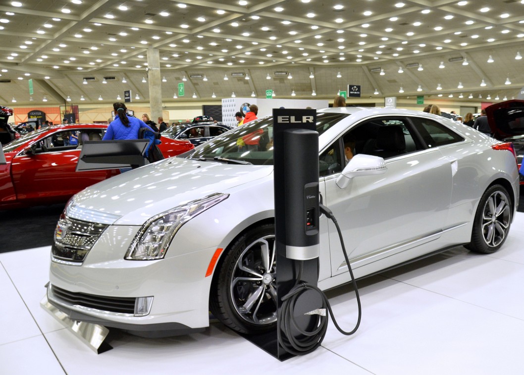 2016 Cadillac ELR Getting Charged 2016 Cadillac ELR Getting Charged