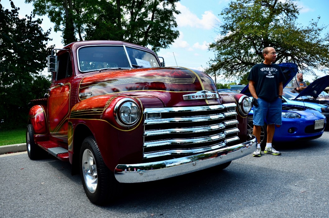 Front Side Profile on the 52 Pickup