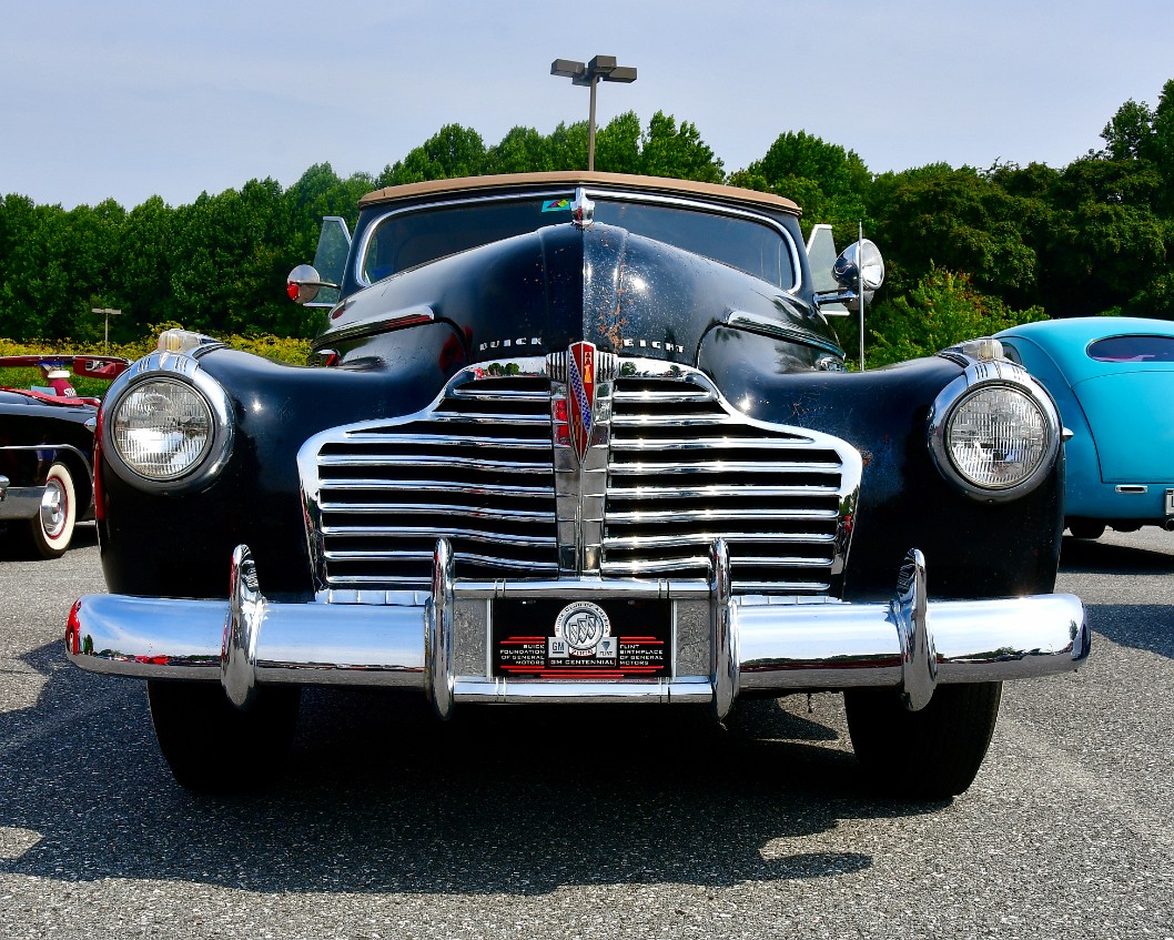 1941 Buick Super Convertible Head-On
