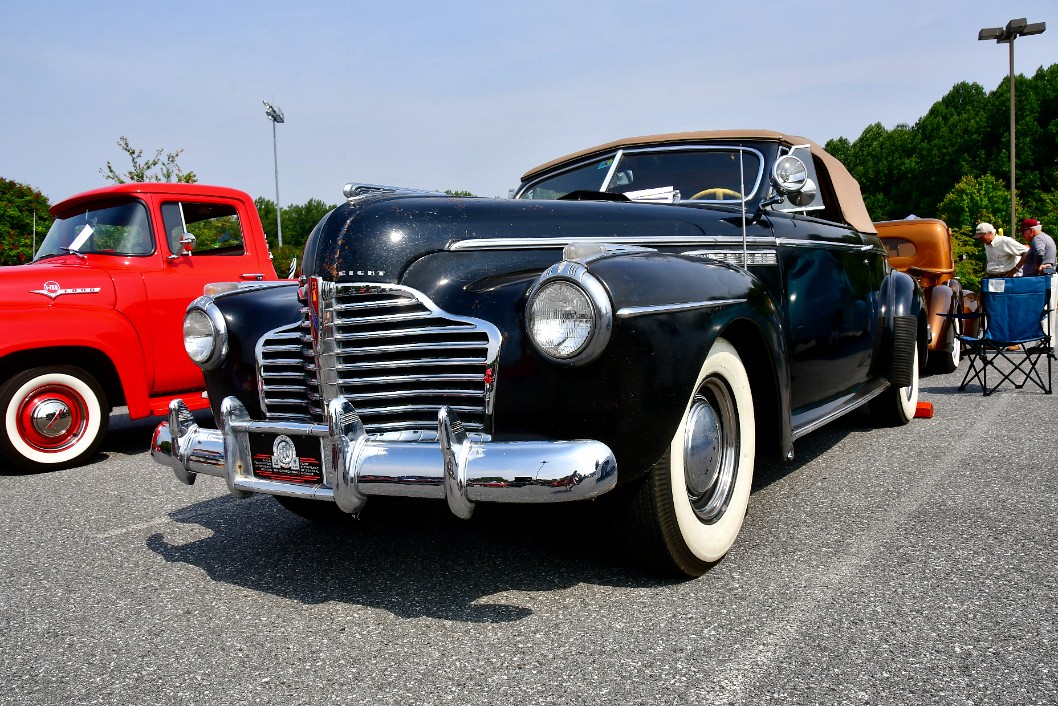 Buick Eight Lines