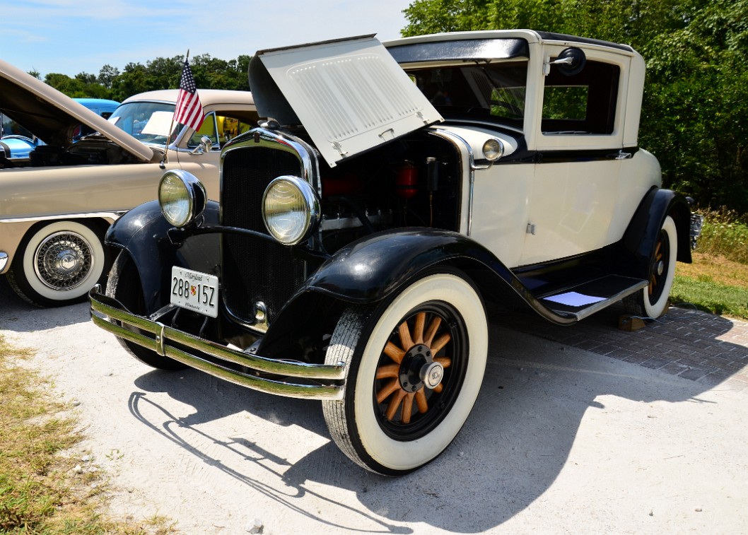 1929 DeSoto 3-Window Coupe in White and Black 1929 DeSoto 3-Window Coupe in White and Black