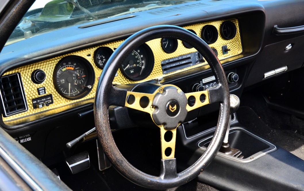 Gold Tinged Trans Am Dash and Wheel Gold Tinged Trans Am Dash and Wheel