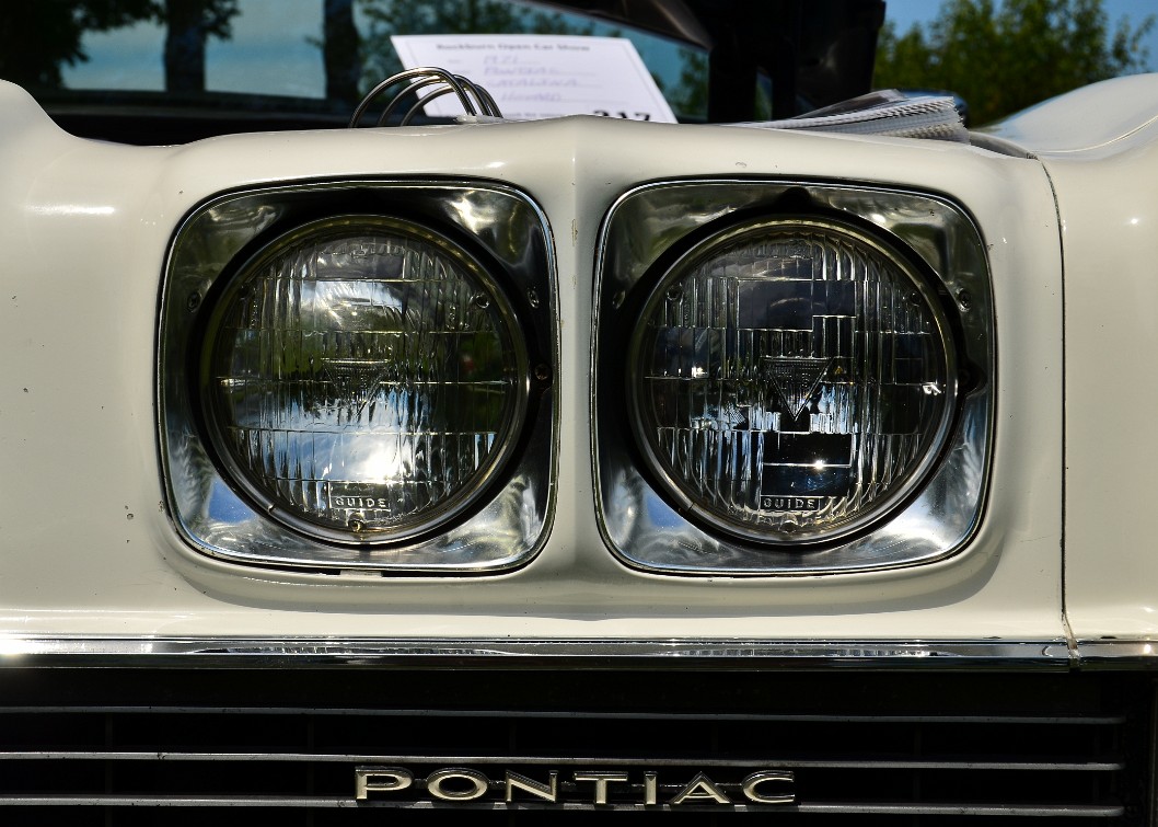 Lamps Over Pontiac Lamps Over Pontiac