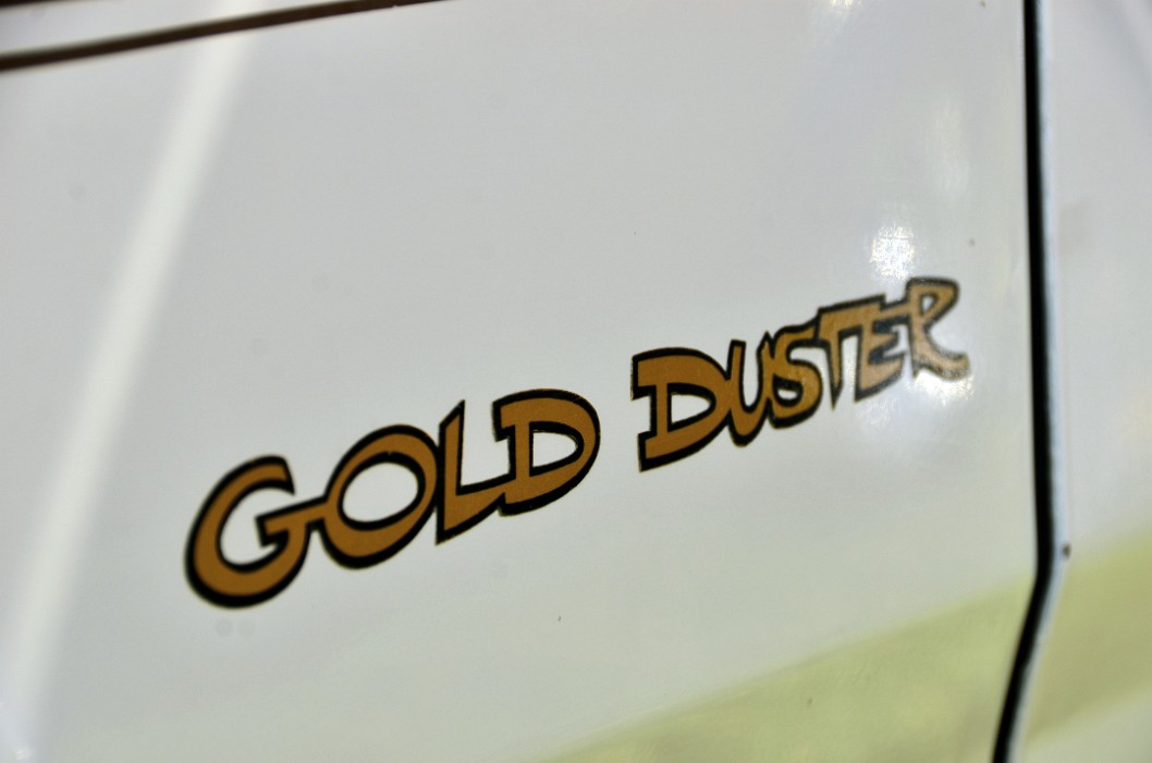 Gold Duster Gold Duster