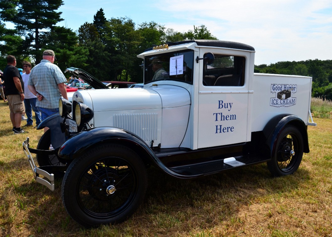 1930 Ford Model A Ice Cream Truck Selling Ice Cream 1930 Ford Model A Ice Cream Truck Selling Ice Cream