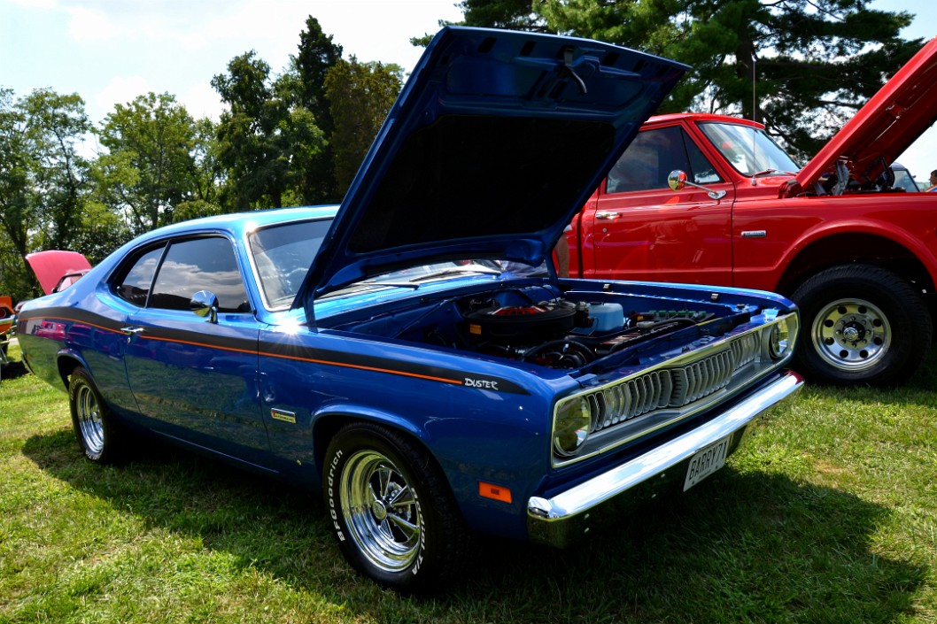 1971 Plymouth Duster in Sharp Blue 1971 Plymouth Duster in Sharp Blue