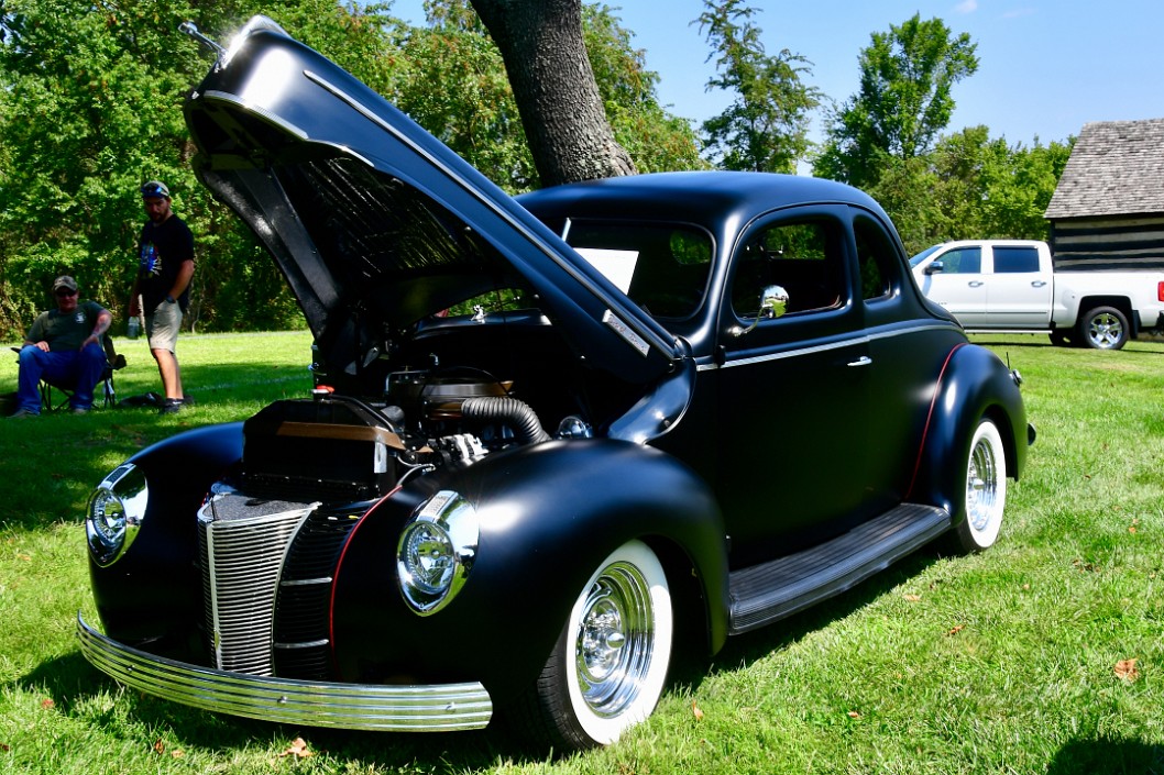 1940 Ford Coupe in Striking Matte Black