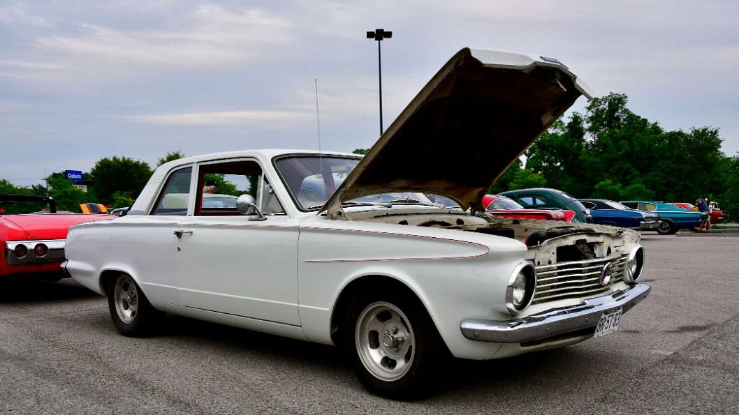 Plymouth Valiant in White