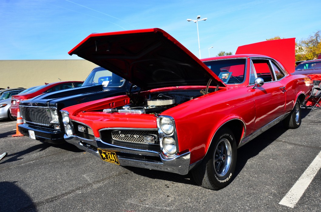 Red 1967 Pontiac GTO Red 1967 Pontiac GTO