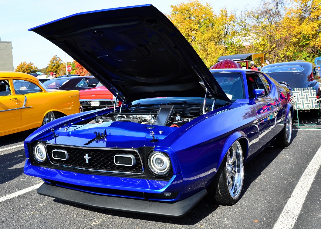 1971 Ford Mustang in Electric Blue 1971 Ford Mustang in Electric Blue