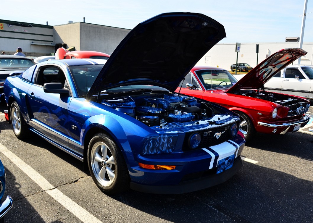 2008 Ford Mustang GT Wrapped in Blue Flames 2008 Ford Mustang GT Wrapped in Blue Flames